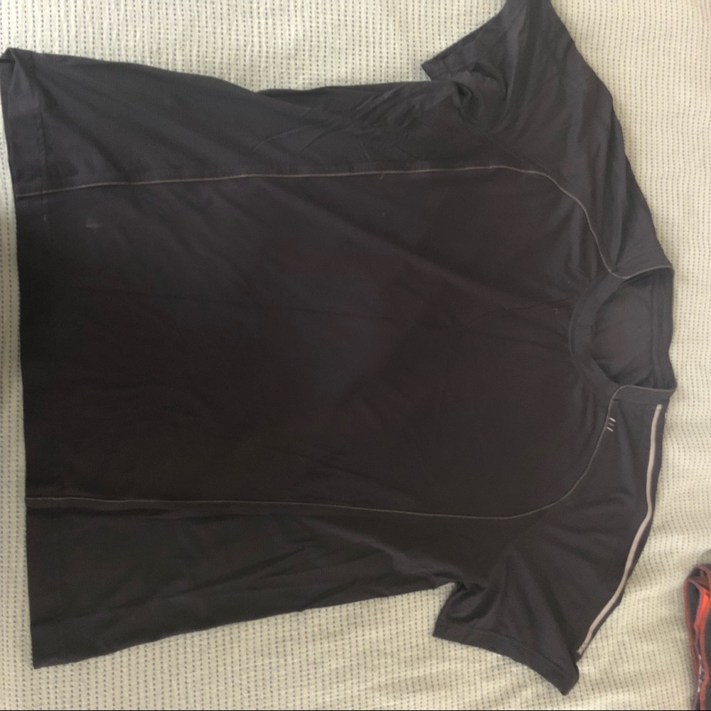Black Lululemon workout shirt